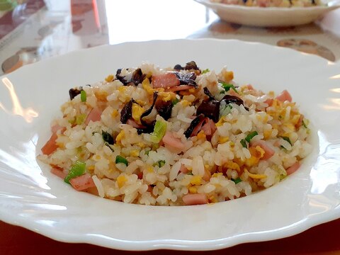 素朴な高菜チャーハン❗素材の持ち味が決め手❗